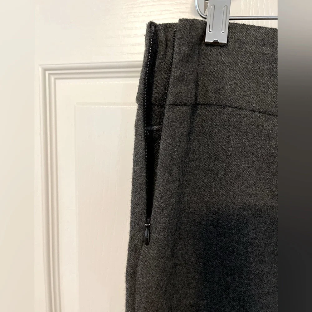 Forever 21 Gray Flare A-Line Skirt Medium